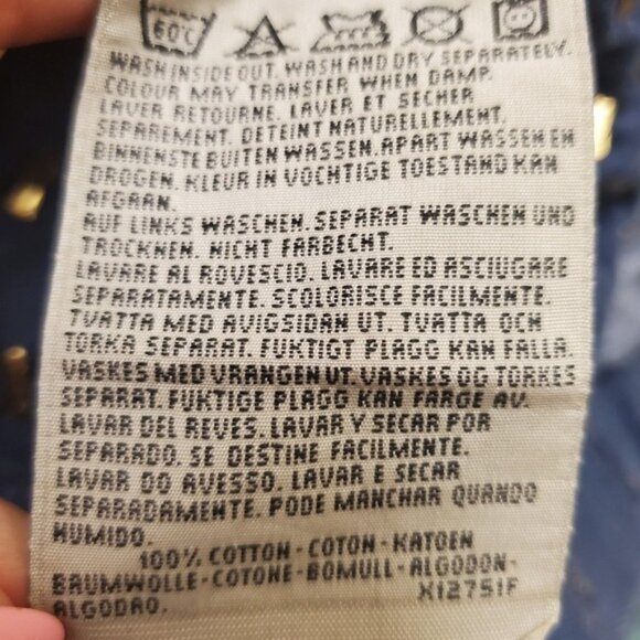 ➤ Levi's® Red Tab Cut Off Studs Shorts RP 4 LF ➤ Rihanna‘s Ragged Priest  ➤ Navy - Picture 6 of 14